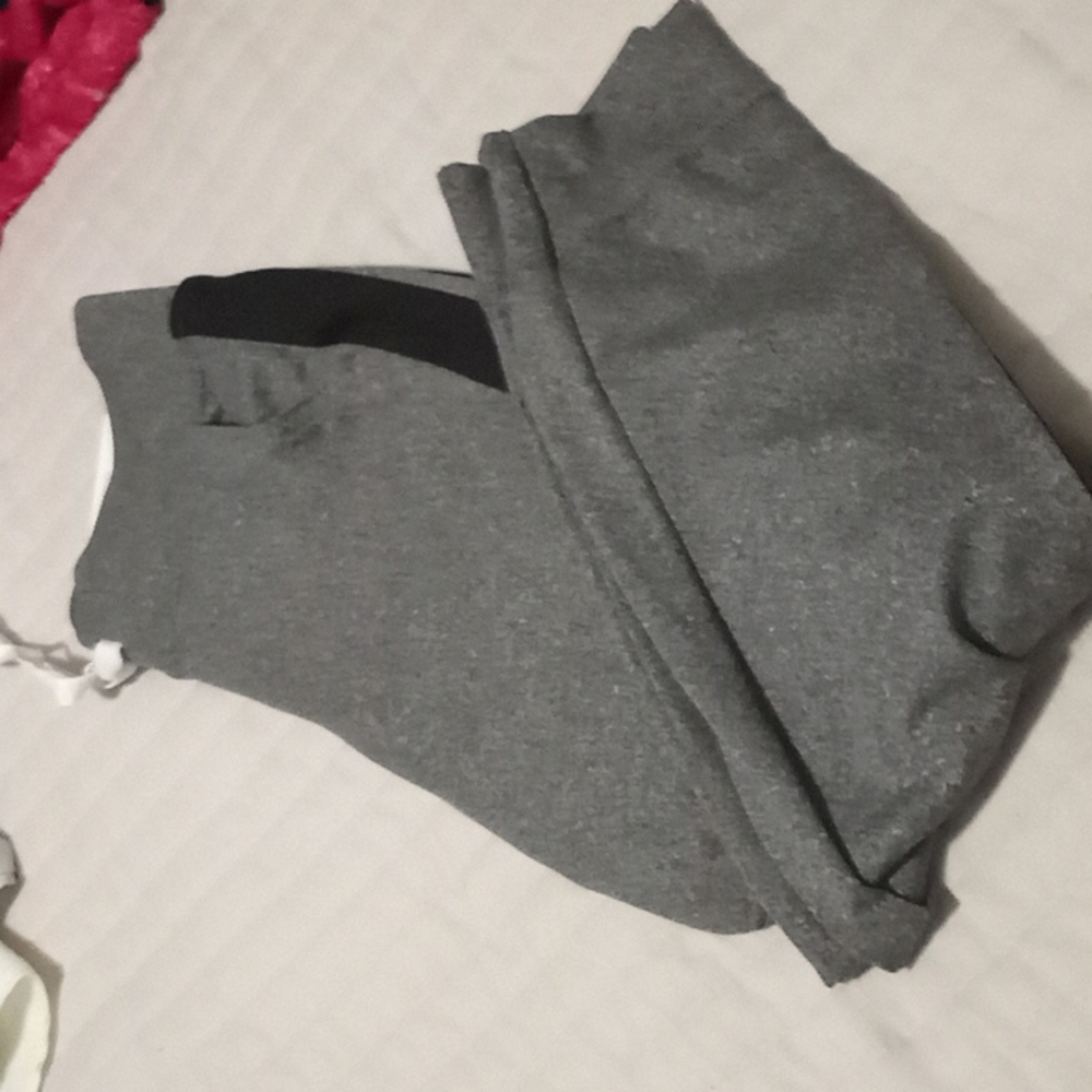 Girl Justice Active crop jogger size 10
